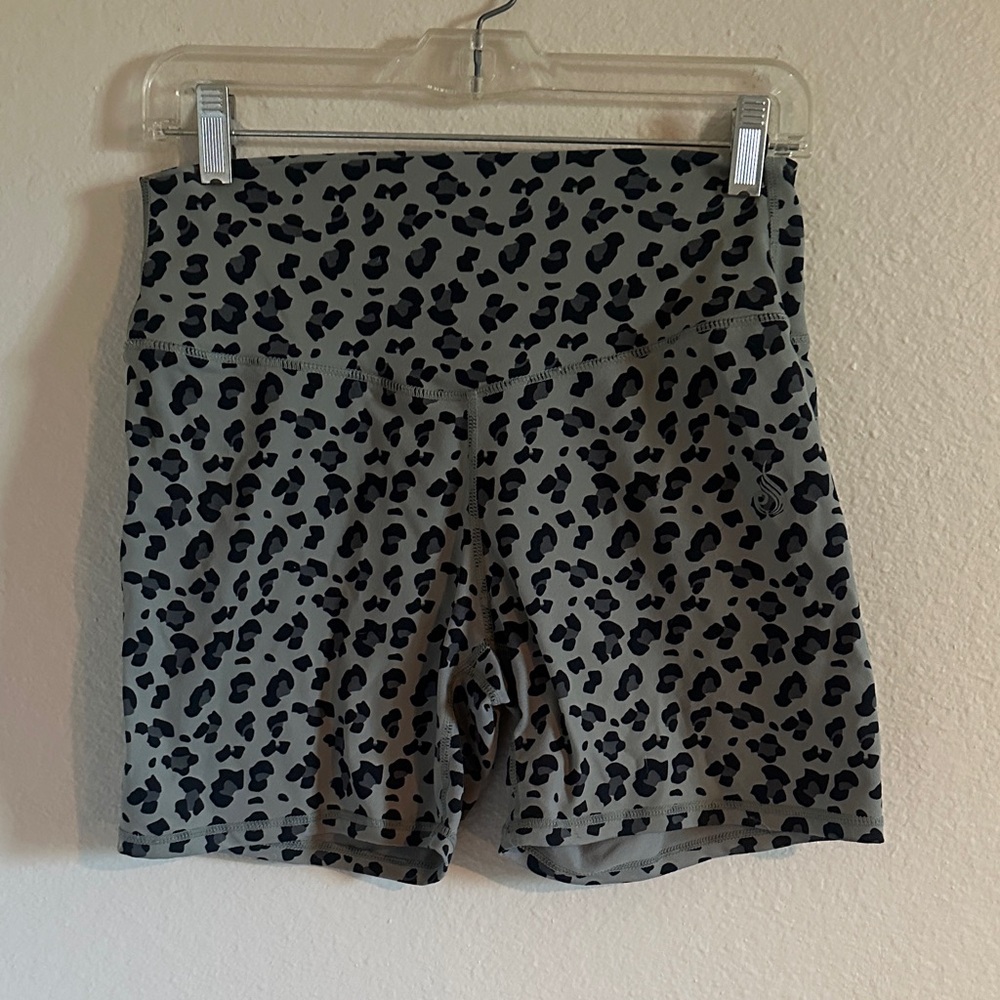 Ryderwear Gray Leopard Print Athletic Shorts